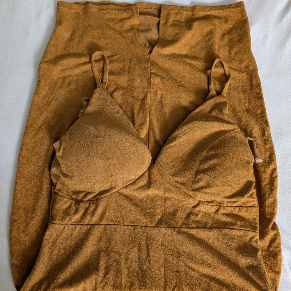 Dress - Picture 3 of 4